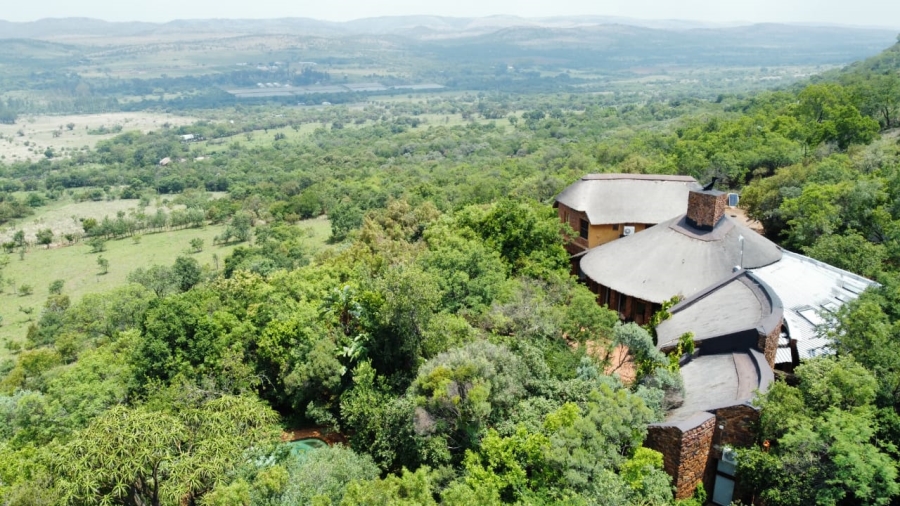 5 Bedroom Property for Sale in Broederstroom North West